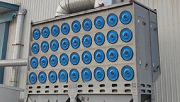 Differential pressure monitoring and cartridge collector operation optimization